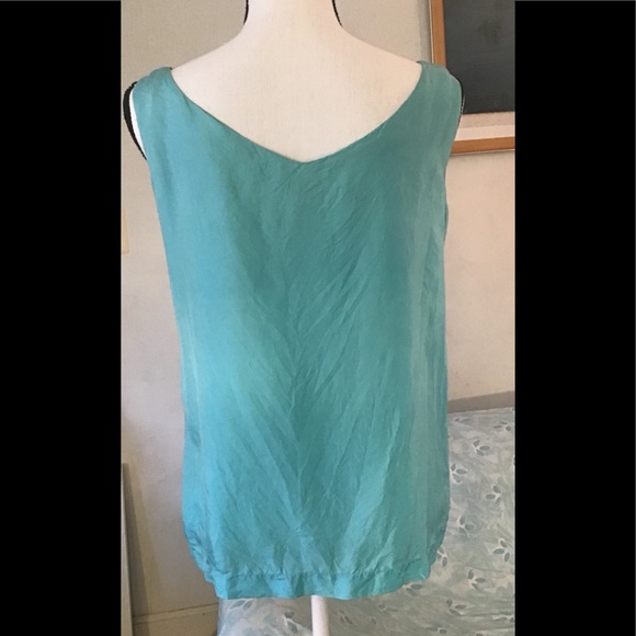 Express beautiful silk top. S - Picture 3 of 4